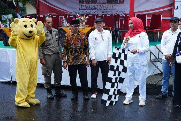 Sambut HUT ke-79 RI, Ribuan Pelajar Meriahkan Pawai Karnaval di Nagan Raya