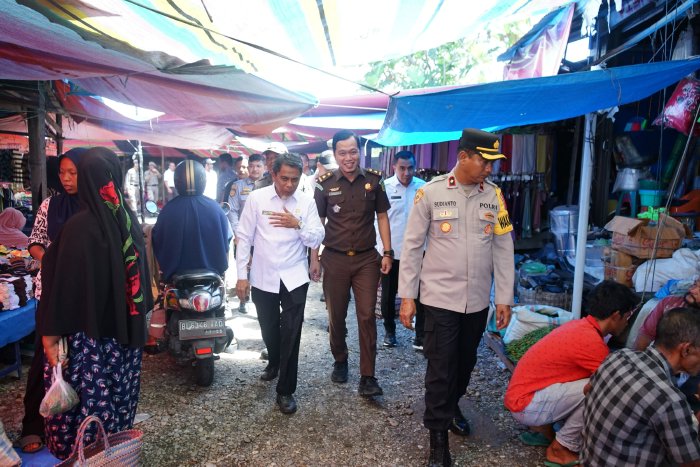 Sidak Pasar Tradisional: Harga Bahan Pokok di Nagan Raya Terpantau Stabil