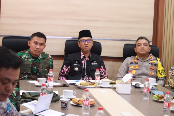 Pj Bupati Nagan Raya Hadiri Rapat Koordinasi Penanganan Bencana di Aceh Secara Virtual