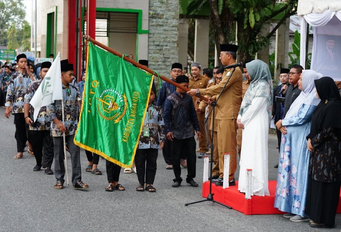 Pj. Bupati Iskandar Lepas Pawai Ta’aruf MTQ XII Nagan Raya Tahun 2024