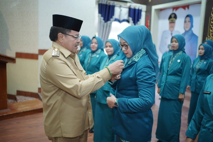 Bupati TRK Lantik Pengurus TP PKK Nagan Raya Masa Bakti 2025–2030
